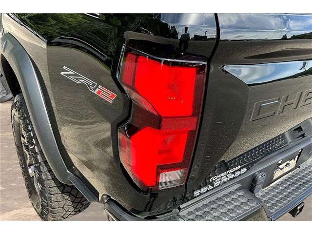 Used 2025 Chevrolet Colorado ZR2 w/ Technology Package AWD/4WD image 26