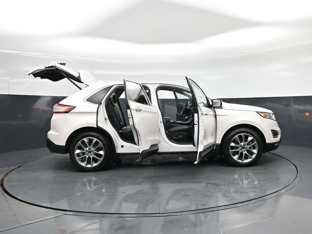 Certified 2018 Ford Edge Titanium w/ Equipment Group 302A AWD/4WD image 4