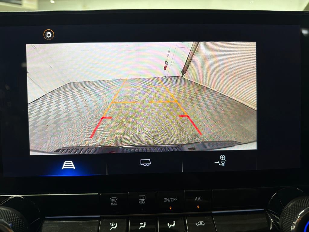 Used 2024 Chevrolet Colorado Trail Boss w/ Advanced Trailering Package image 26