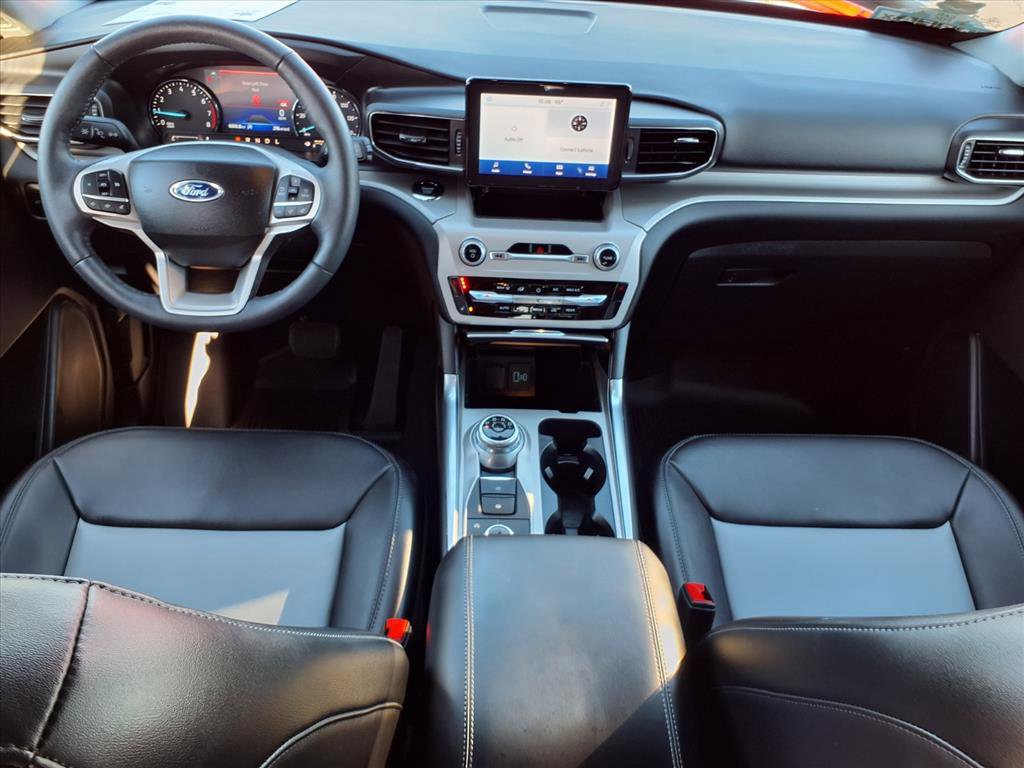 Certified 2023 Ford Explorer XLT w/ Equipment Group 202A image 13