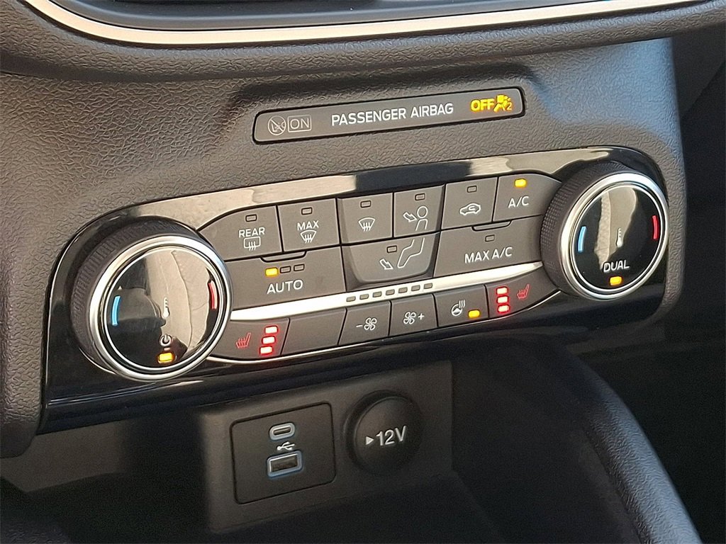 Certified 2022 Ford Escape SE w/ Convenience Package image 16