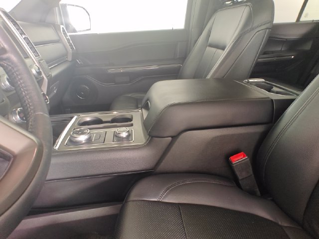 Certified 2020 Ford Expedition XLT w/ Equipment Group 202A AWD/4WD image 59