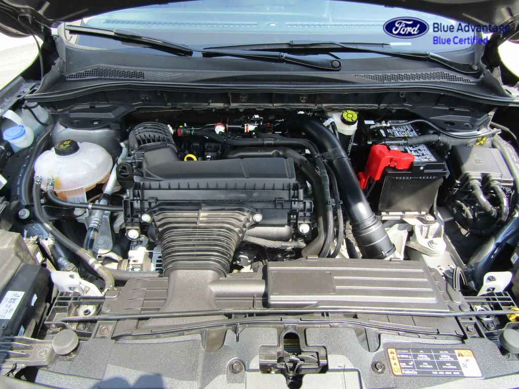 Certified 2025 Ford Escape Platinum AWD/4WD image 38