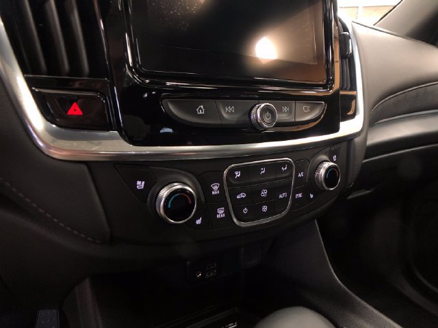 Used 2023 Chevrolet Traverse High Country AWD/4WD image 17