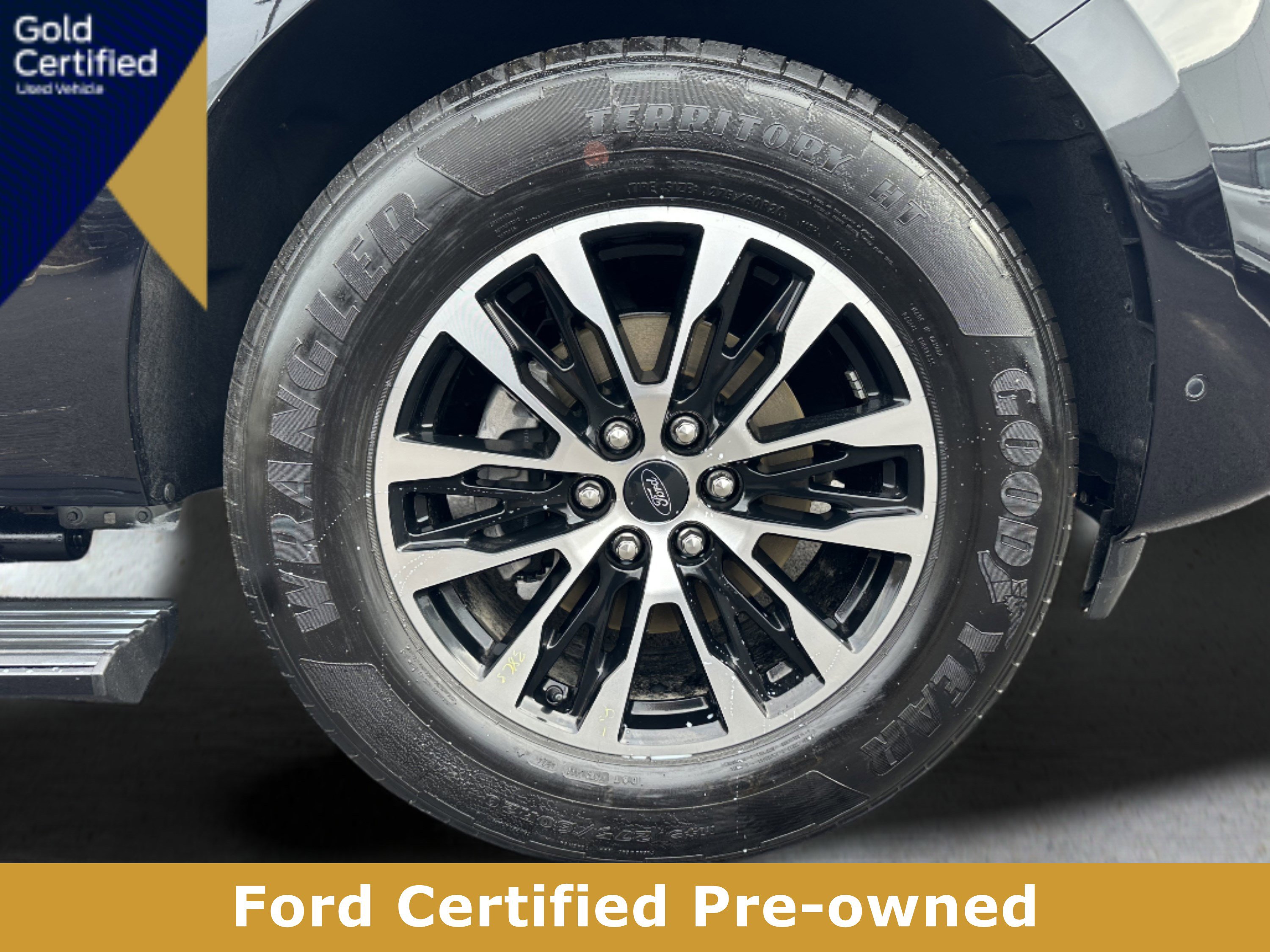 Certified 2025 Ford Expedition Max Platinum image 8