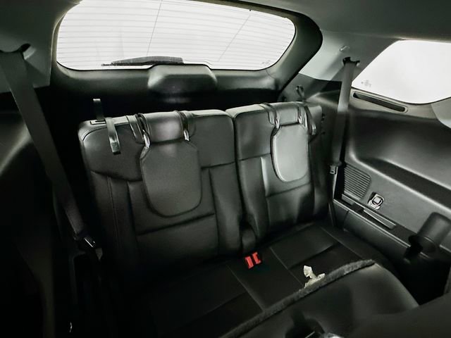 Certified 2022 Ford Explorer XLT w/ Equipment Group 202A image 32