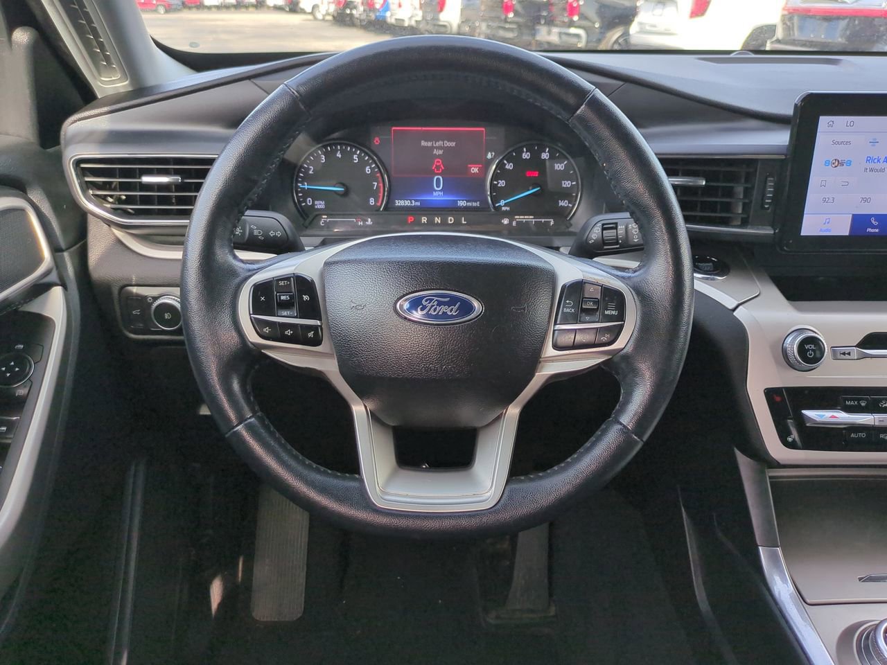 Certified 2022 Ford Explorer XLT w/ Equipment Group 202A AWD/4WD image 15