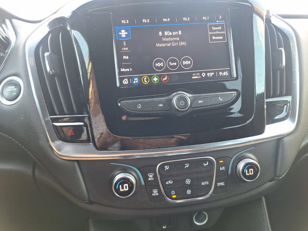 Used 2023 Chevrolet Traverse LT FWD image 10