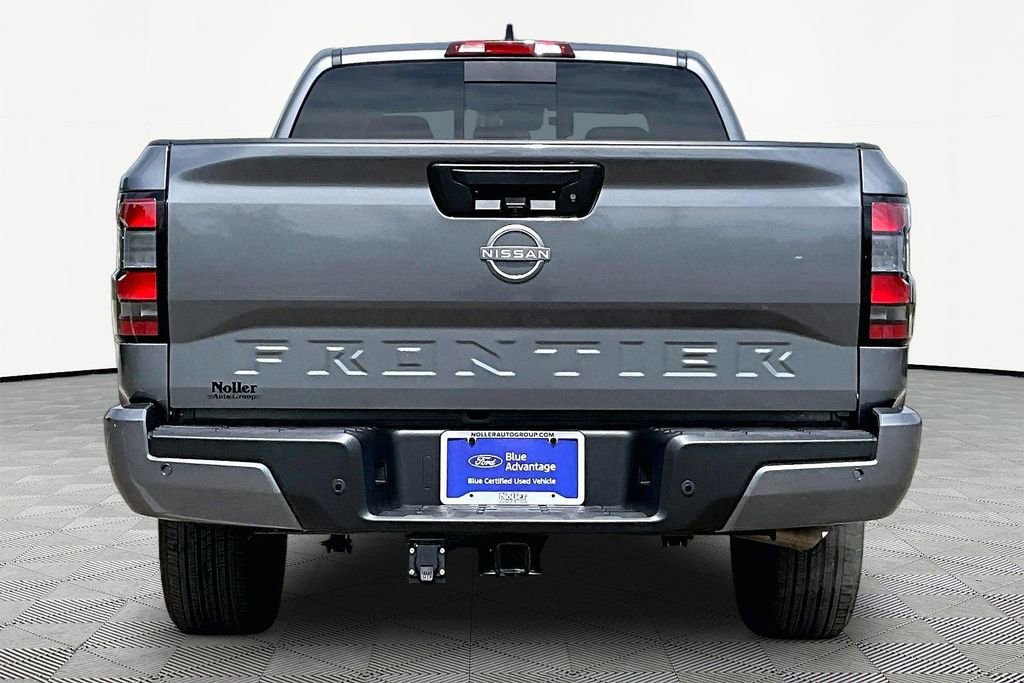 Used 2025 Nissan Frontier SV RWD image 4