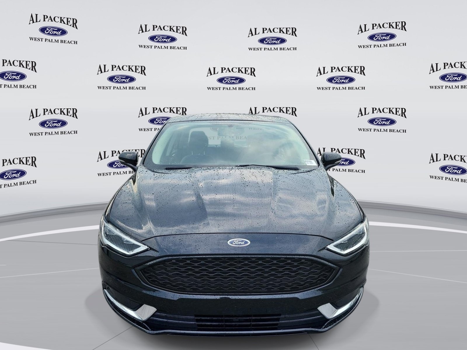 Certified 2018 Ford Fusion SE w/ Fusion SE Technology Package FWD image 5