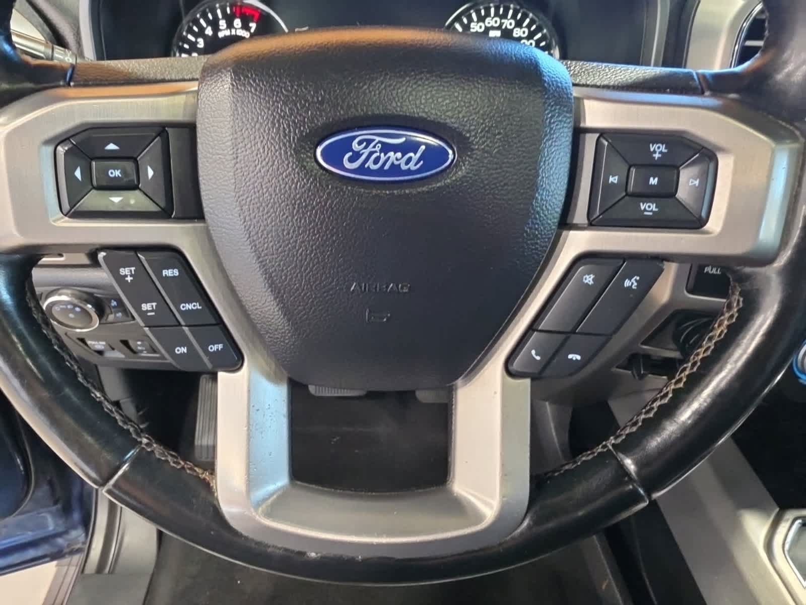 Certified 2019 Ford F150 Platinum w/ FX4 Off-Road Package AWD/4WD image 26
