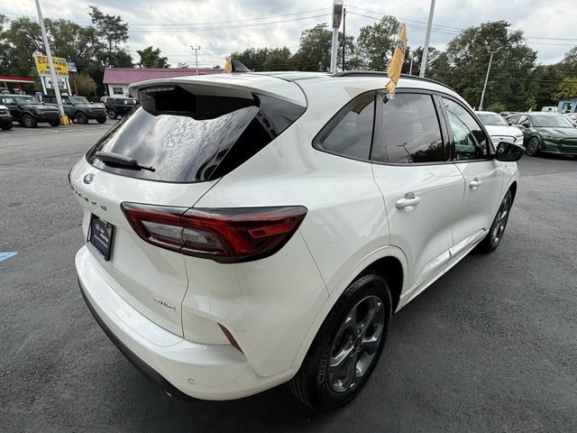 Certified 2024 Ford Escape ST-Line w/ Tech Pack #1 image 6