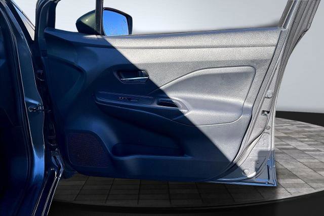 Used 2023 Nissan Versa SV image 24