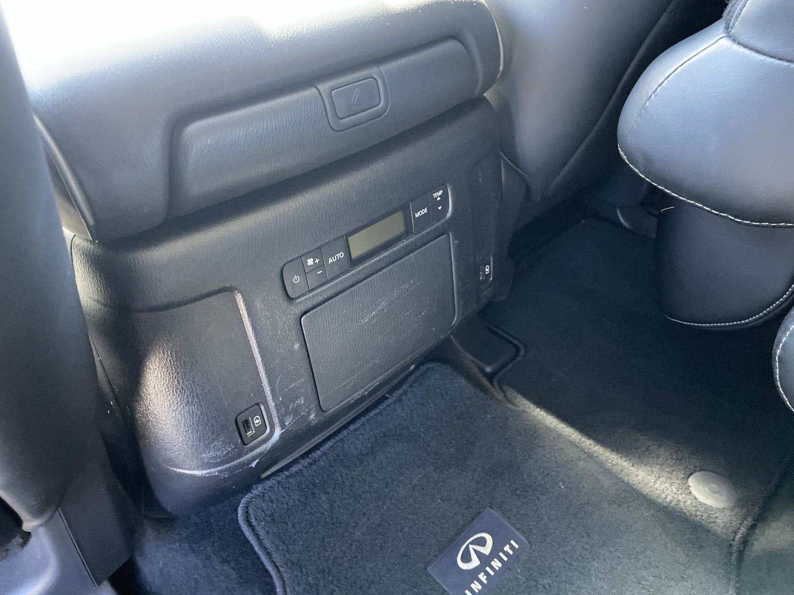 Used 2024 INFINITI QX80 Luxe RWD image 14