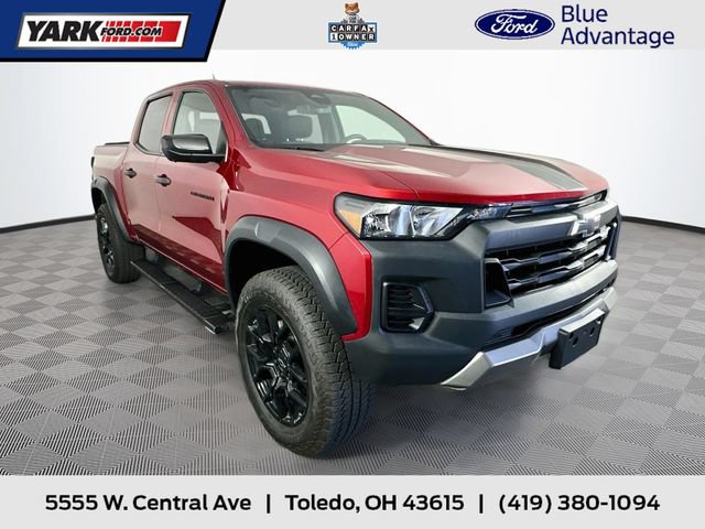 Used 2024 Chevrolet Colorado Trail Boss w/ LPO, Dark Essentials Package AWD/4WD image 1