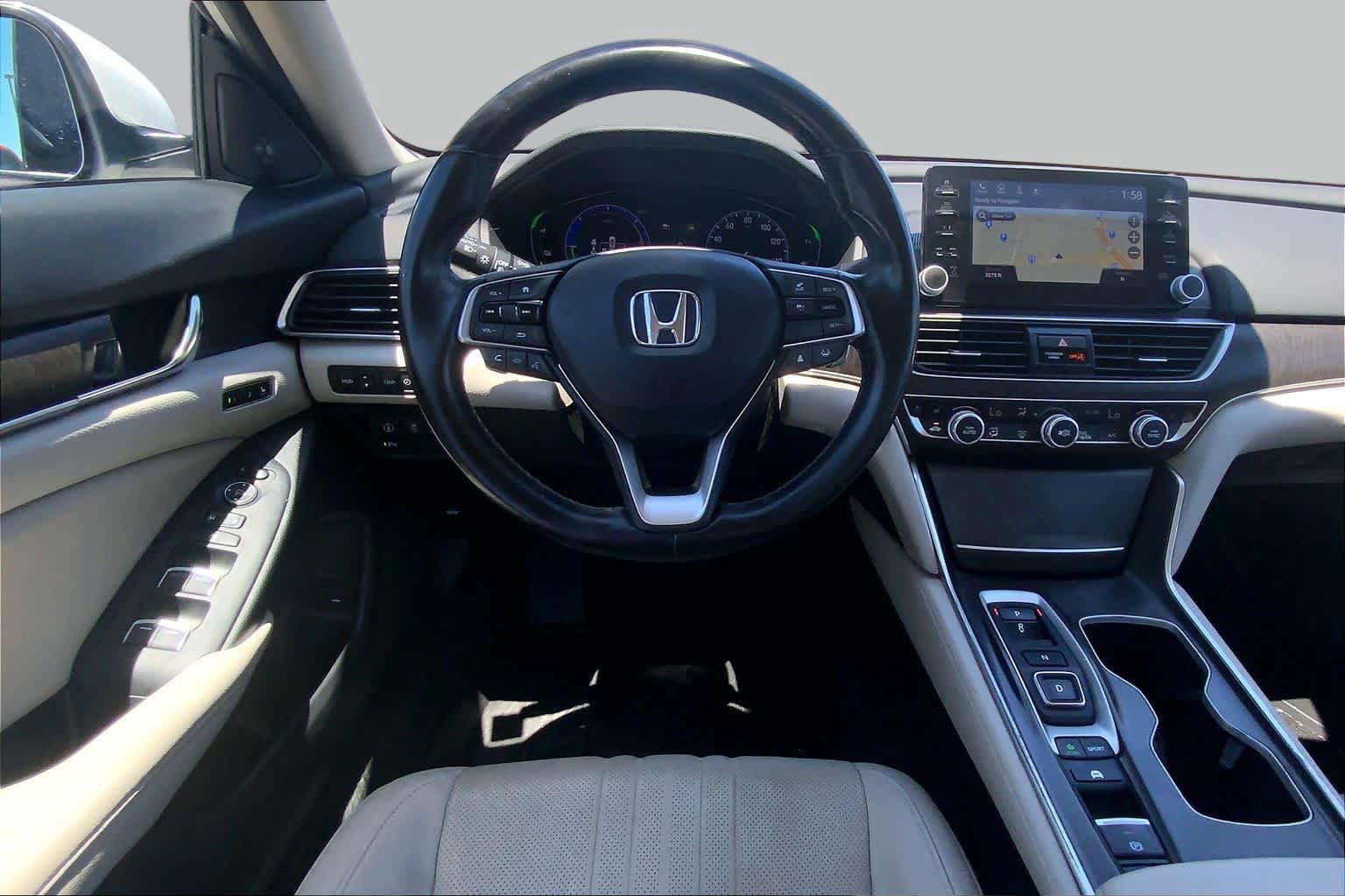 Used 2021 Honda Accord Touring image 6