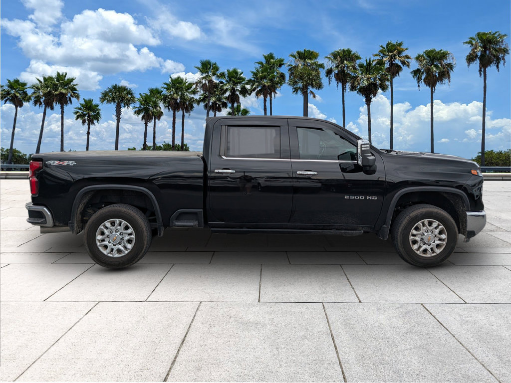 Used 2024 Chevrolet Silverado 2500 LTZ AWD/4WD image 9