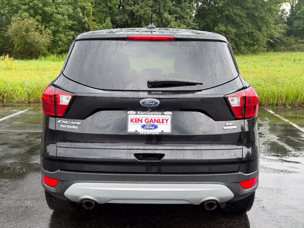 Certified 2019 Ford Escape SE FWD image 9