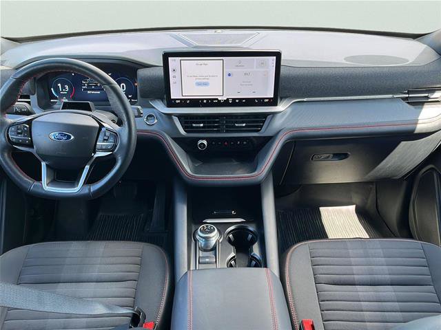 Certified 2025 Ford Explorer ST-Line w/ ST-Line Street Pack AWD/4WD image 17