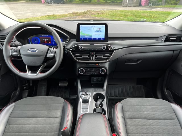Certified 2022 Ford Escape SEL w/ SEL Stealth AWD Package image 34