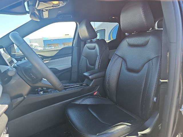 Used 2025 Jeep Compass Limited AWD/4WD image 14