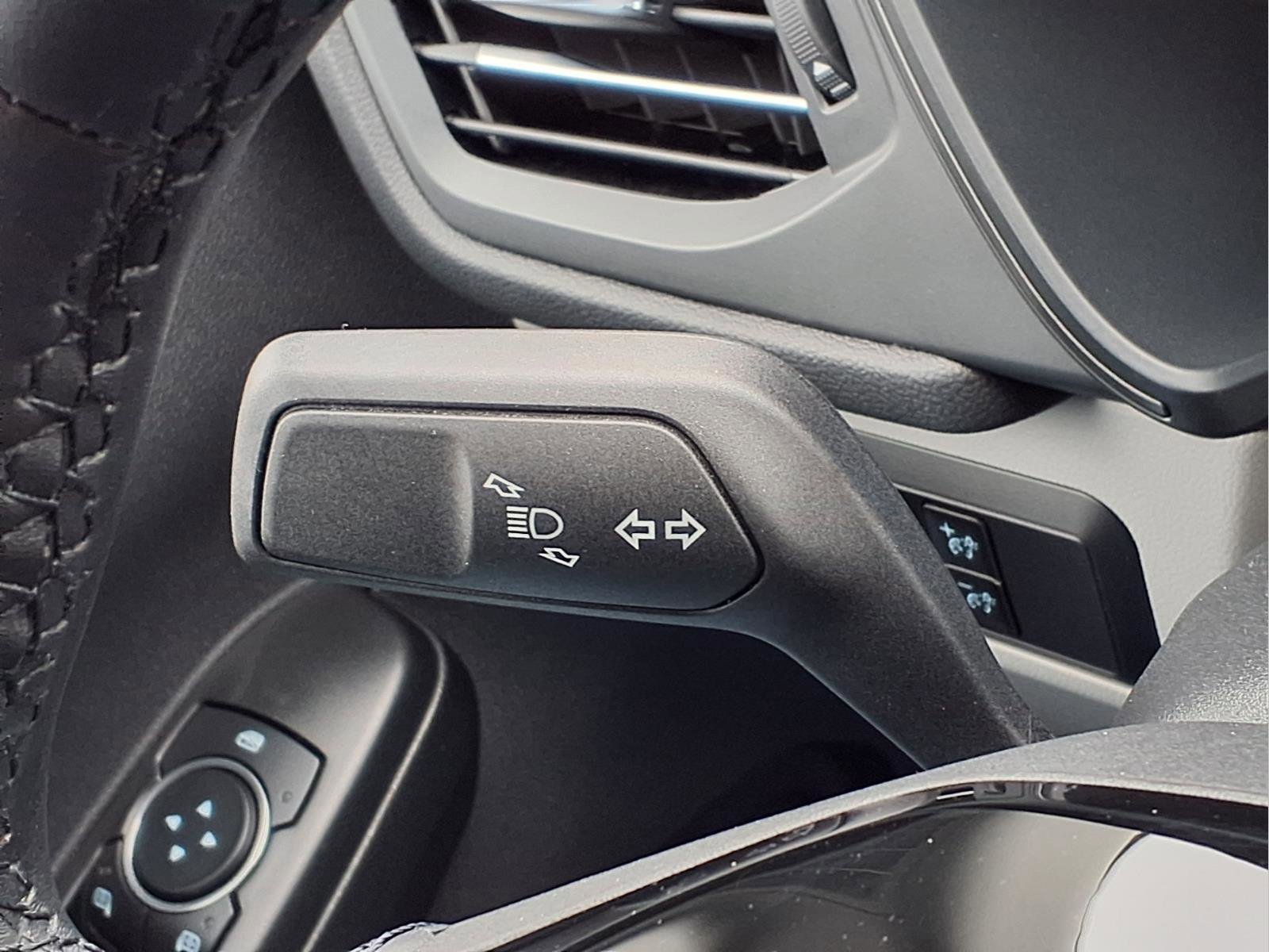Certified 2023 Ford Escape Active AWD/4WD image 17