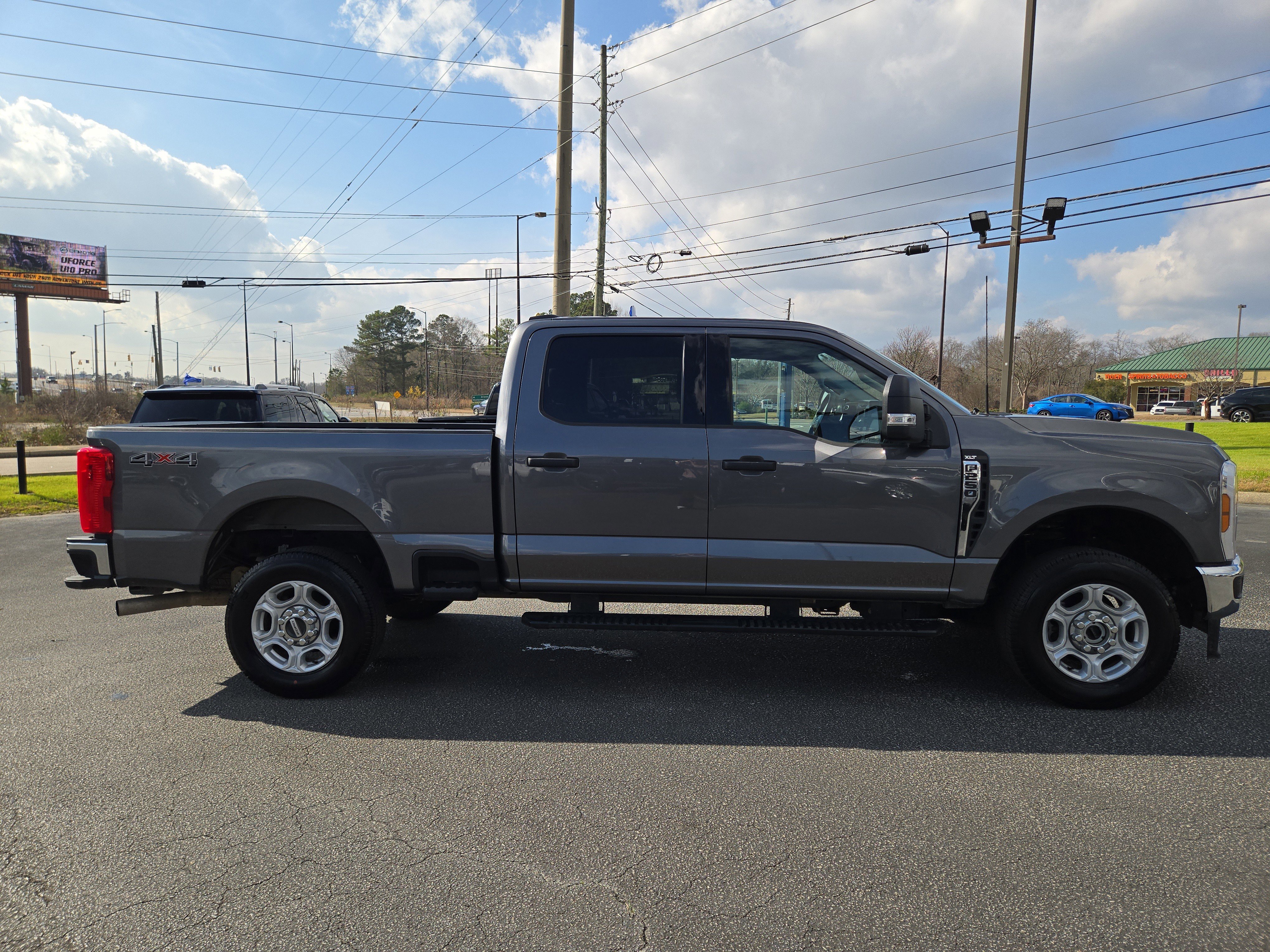 Certified 2025 Ford F250 XLT image 3