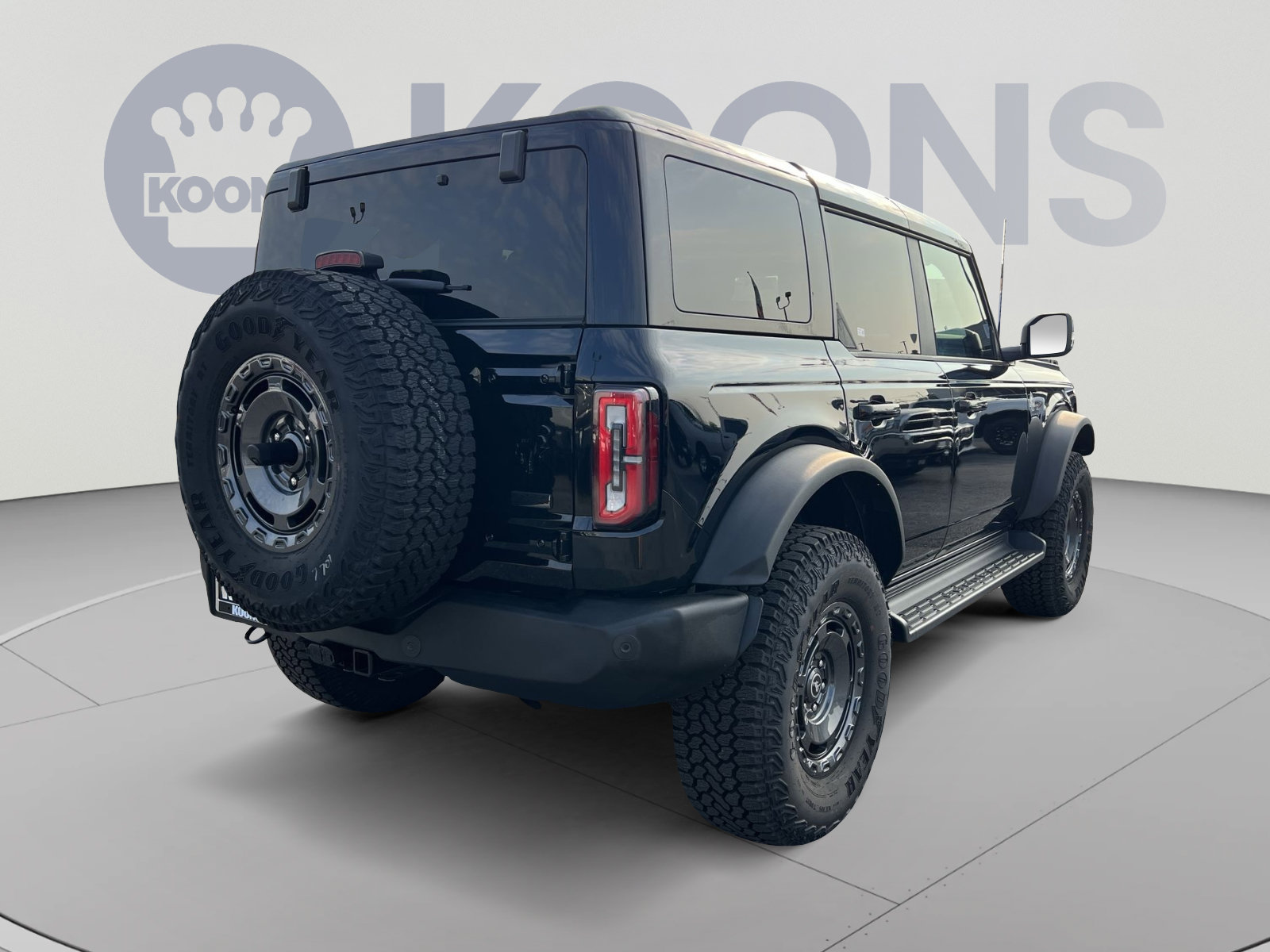 Certified 2025 Ford Bronco Outer Banks w/ Sasquatch Package AWD/4WD image 7