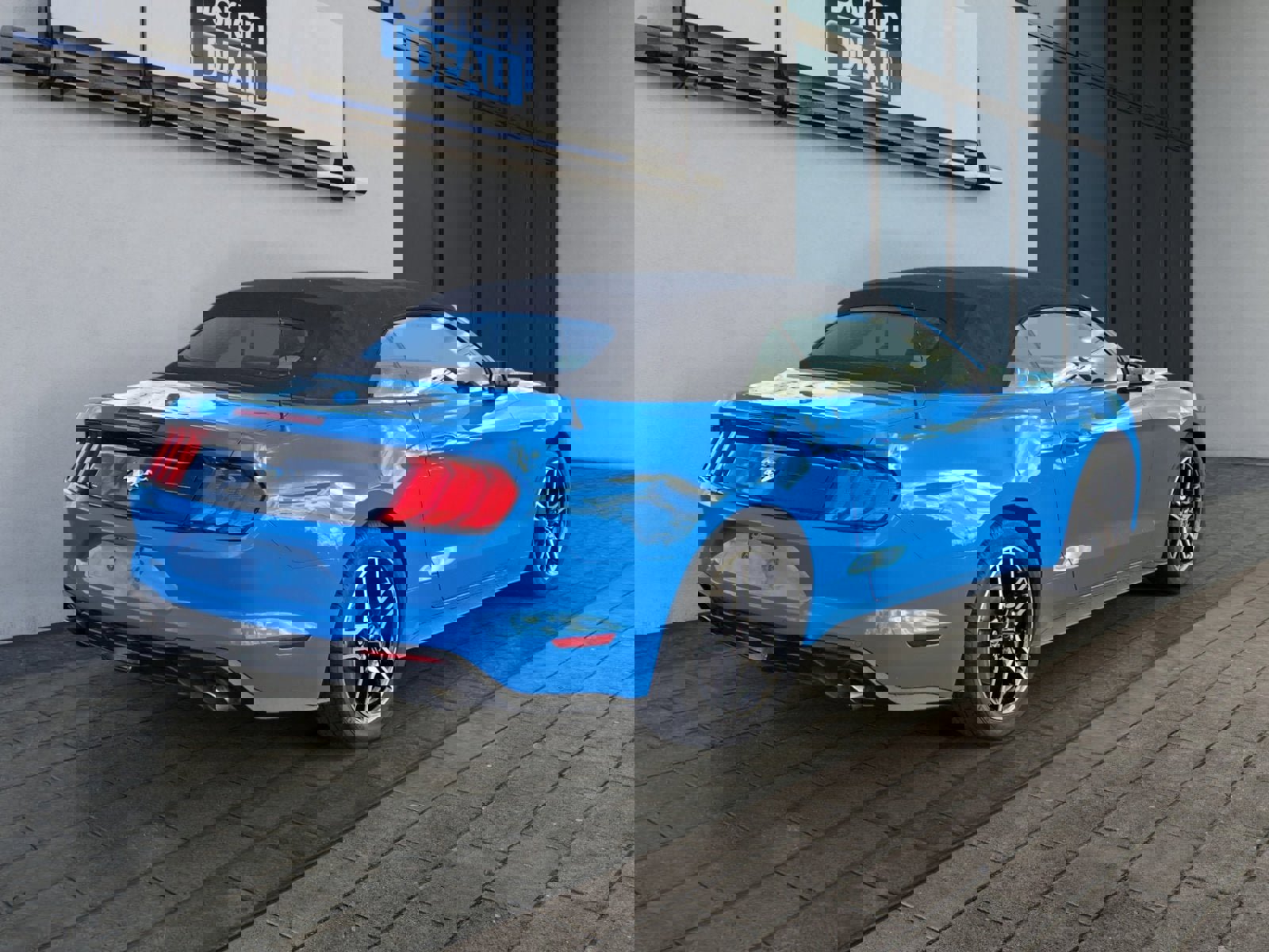 Certified 2022 Ford Mustang Convertible w/ Equipment Group 101A image 5