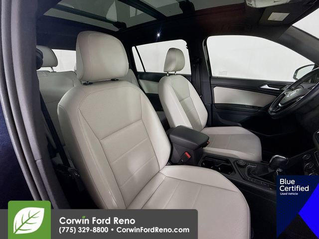 Used 2020 Volkswagen Tiguan SE R-Line w/ 3rd Row Seat Package AWD/4WD image 32