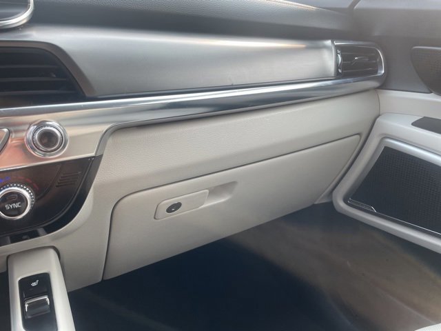 Used 2022 Kia Telluride S image 40