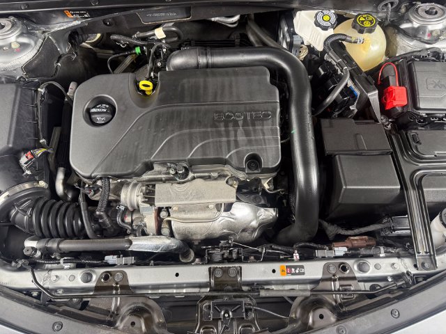 Used 2024 Chevrolet Malibu LT FWD image 33