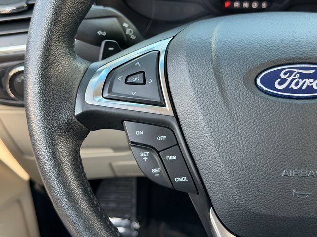 Certified 2018 Ford Edge Titanium w/ Technology Package FWD image 18