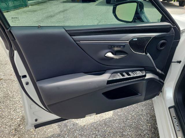 Used 2025 Lexus ES 350 Ultra Luxury w/ Accessory Package (Z1) FWD image 22
