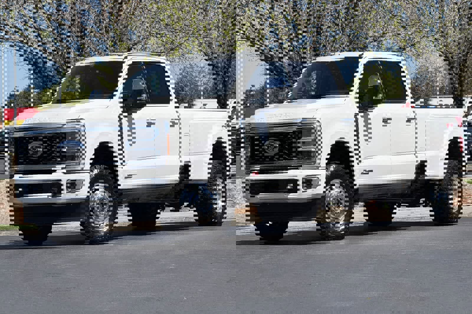 Certified 2023 Ford F350 Platinum image 1