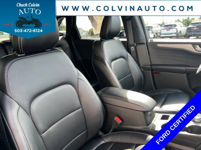 Certified 2025 Ford Escape Platinum AWD/4WD image 25