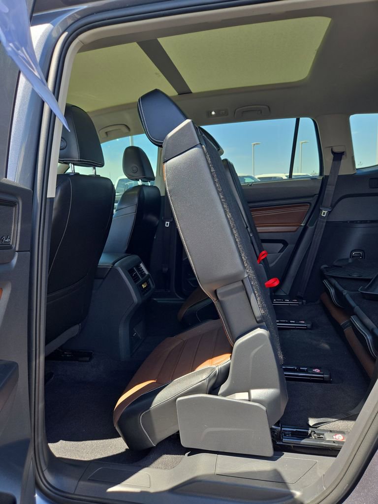 Used 2022 Volkswagen Atlas SEL Premium AWD/4WD image 27