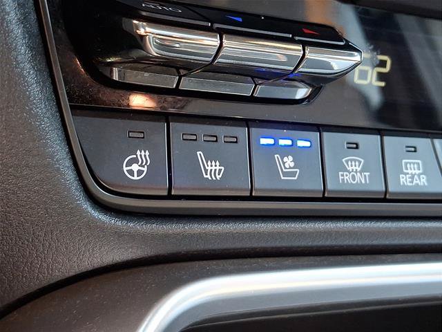 Used 2024 MAZDA CX-90 Plug-In Hybrid w/ Premium Plus AWD/4WD image 26