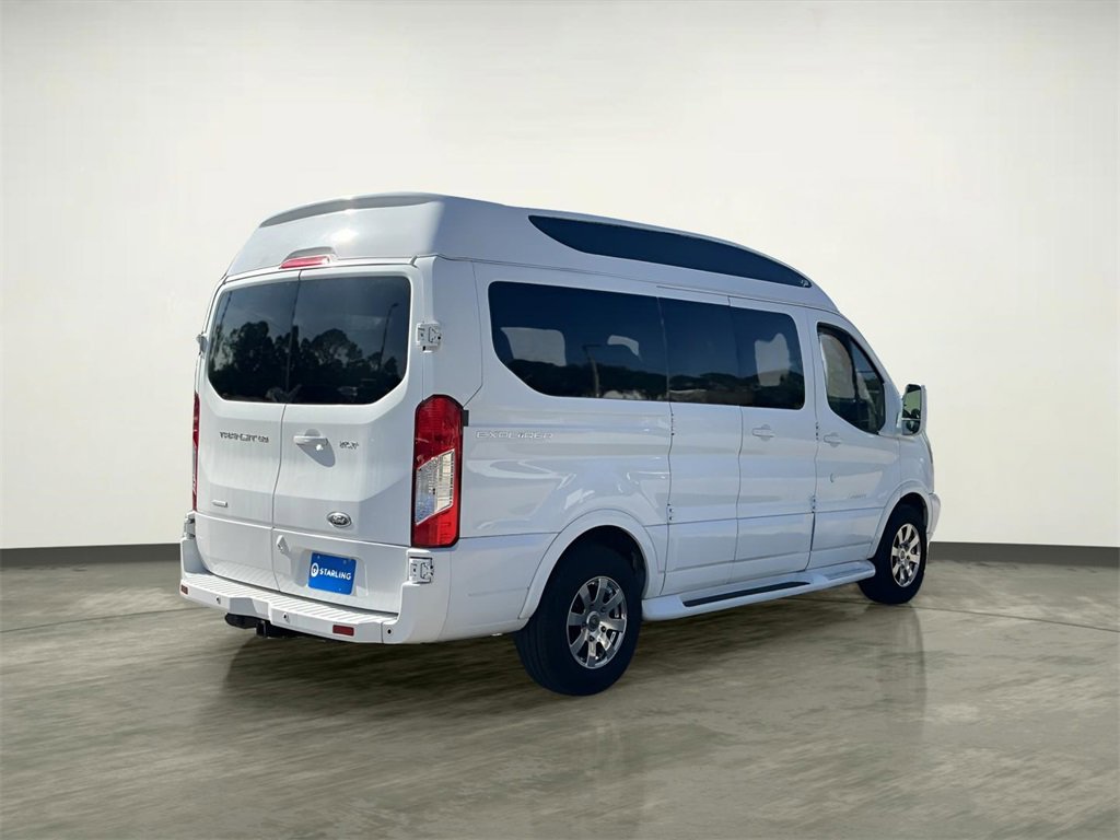 Certified 2017 Ford Transit 150 XLT image 7