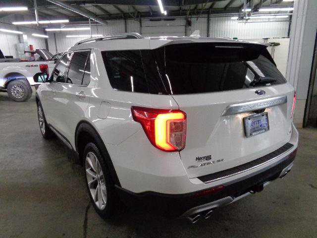 Certified 2023 Ford Explorer Platinum w/ Technology Package image 3