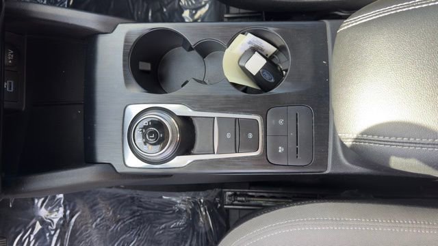 Certified 2022 Ford Escape SE w/ SE Sport Appearance Package AWD/4WD image 15