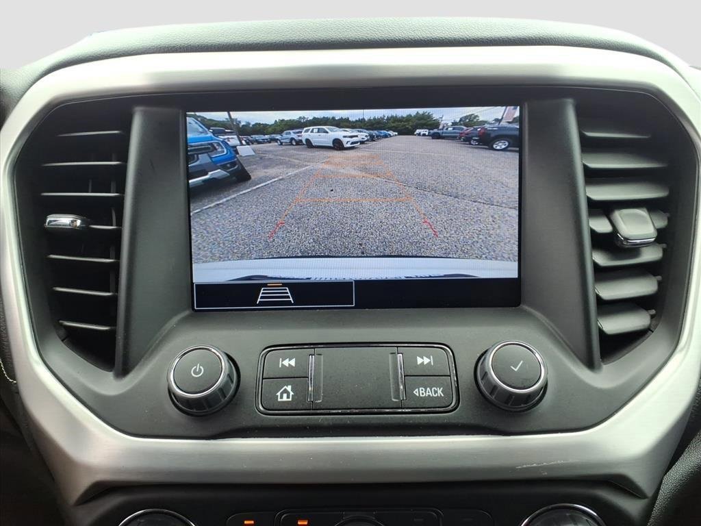 Used 2023 GMC Acadia SLE image 24