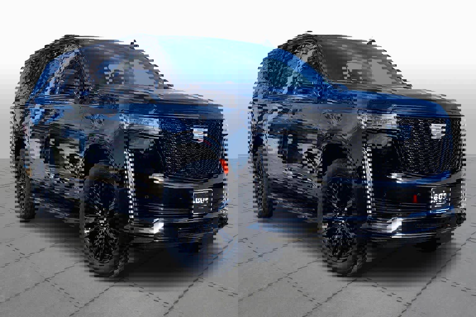 Used 2021 Cadillac Escalade ESV Sport image 2