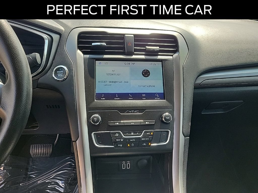 Certified 2020 Ford Fusion SE FWD image 26
