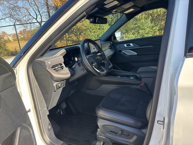 Certified 2025 Ford Explorer ST image 13