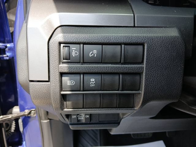 Used 2025 Toyota Tacoma SR5 RWD image 21