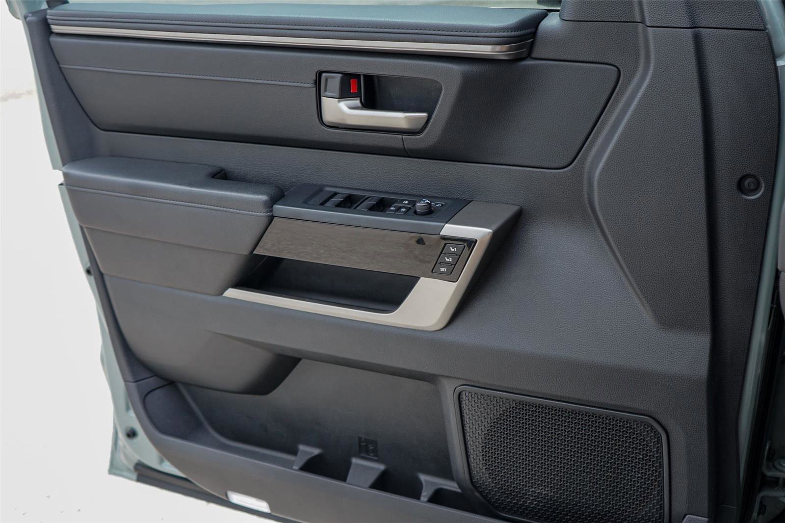 Used 2024 Toyota Tundra Limited image 20