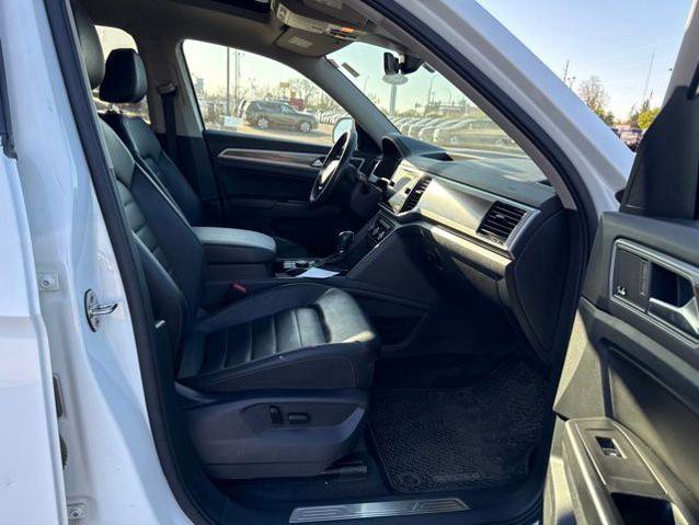 Used 2019 Volkswagen Atlas SEL Premium AWD/4WD image 12
