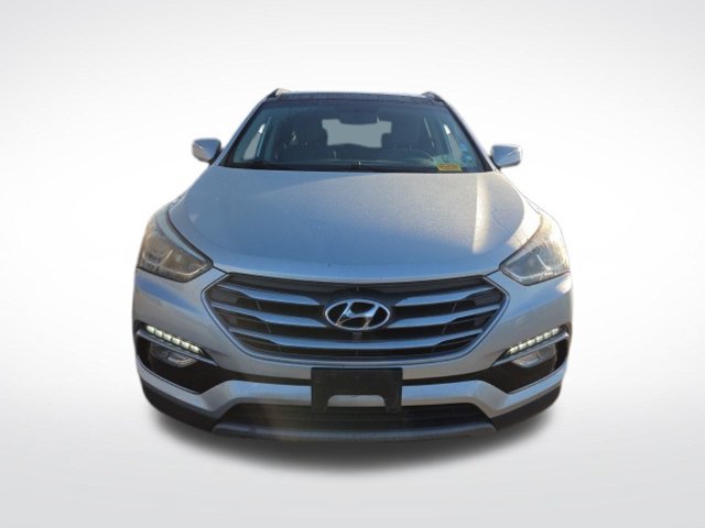 Used 2018 Hyundai Santa Fe Sport w/ 2.4L Tech Package 04 FWD image 2