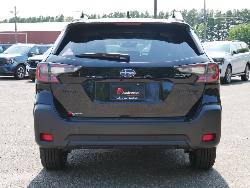 Used 2024 Subaru Outback Onyx Edition XT AWD/4WD image 4